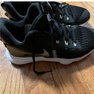 Nike Lebron Witness 5 basketball sneakers